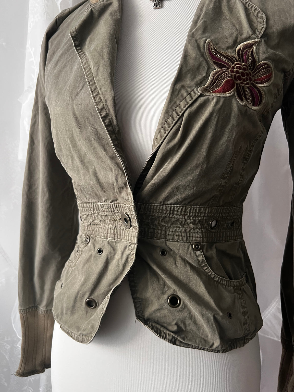 Khaki green jacket with floral embroidery