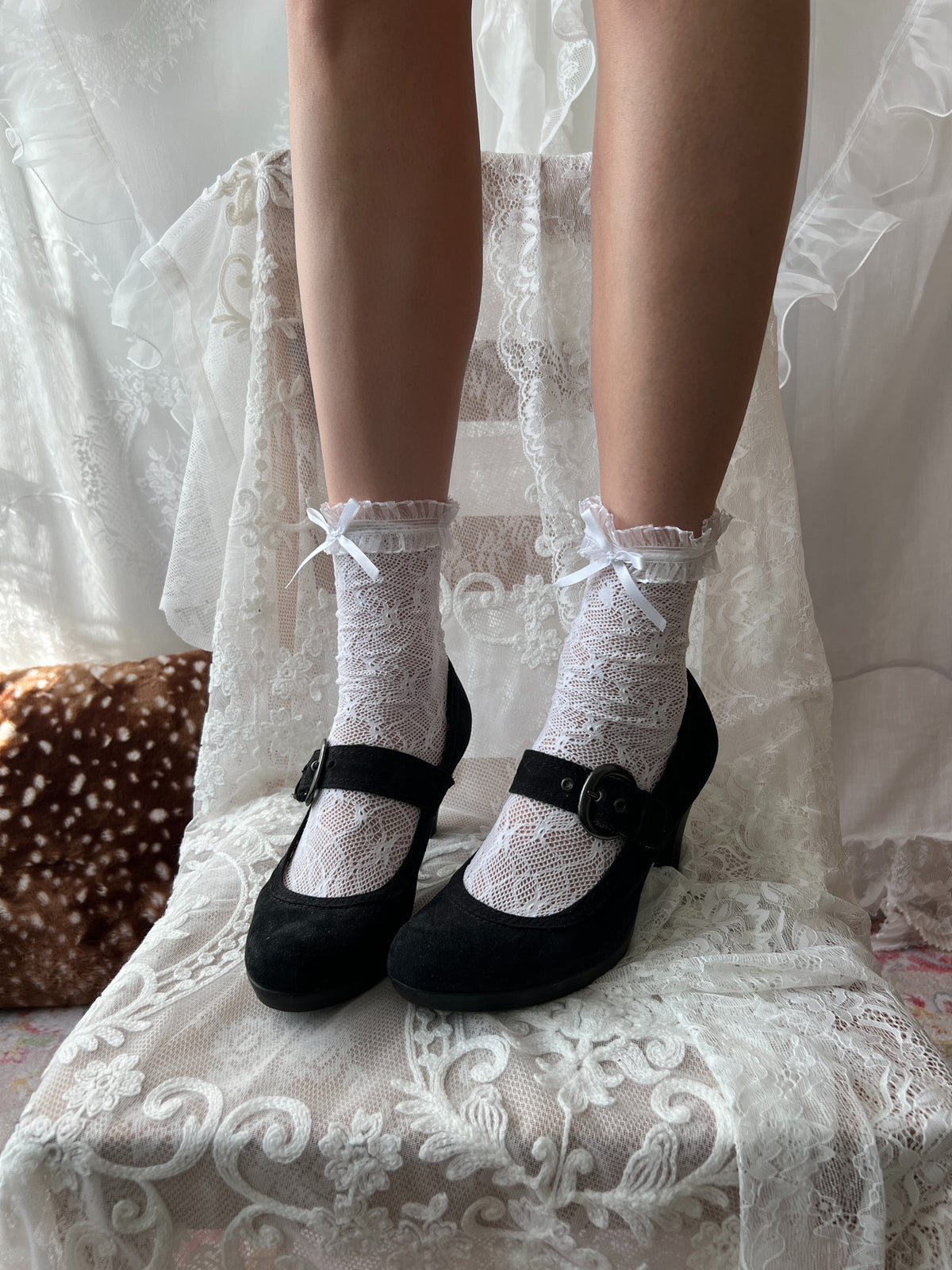 Black mary jane strap heels