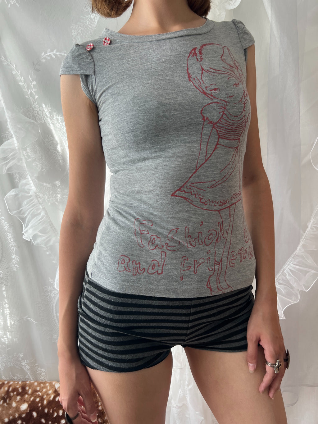 Grey & red graphic tee with button detail