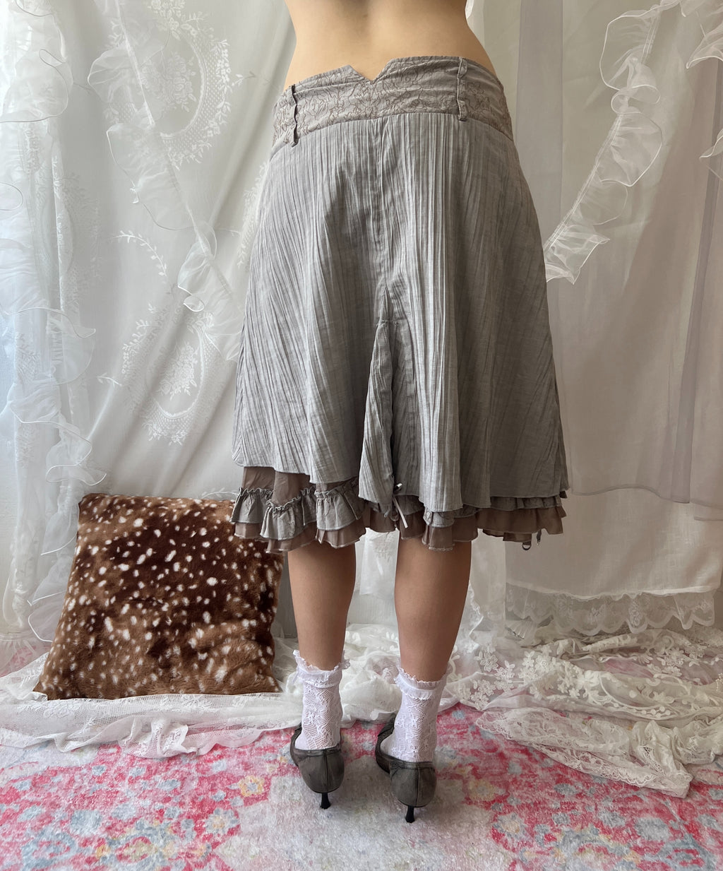Brown & grey pleated midi skirt with lace trim and ruffles