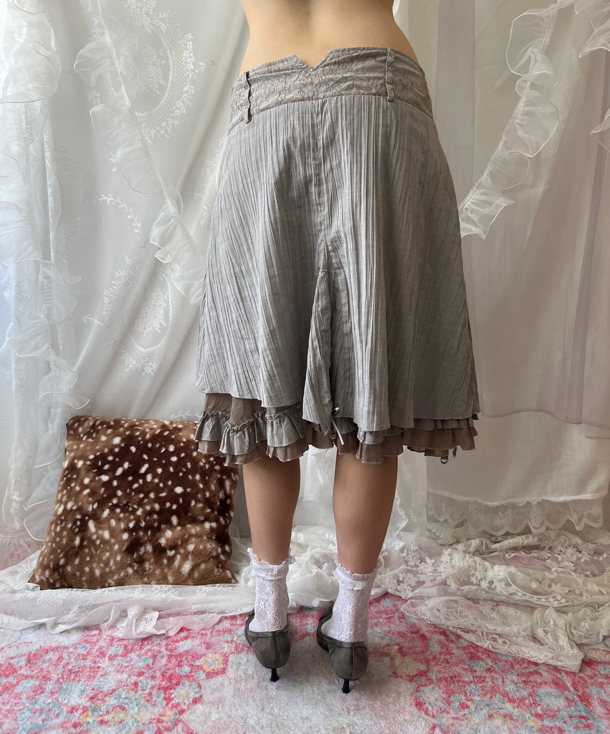 Brown & grey pleated midi skirt with lace trim and ruffles
