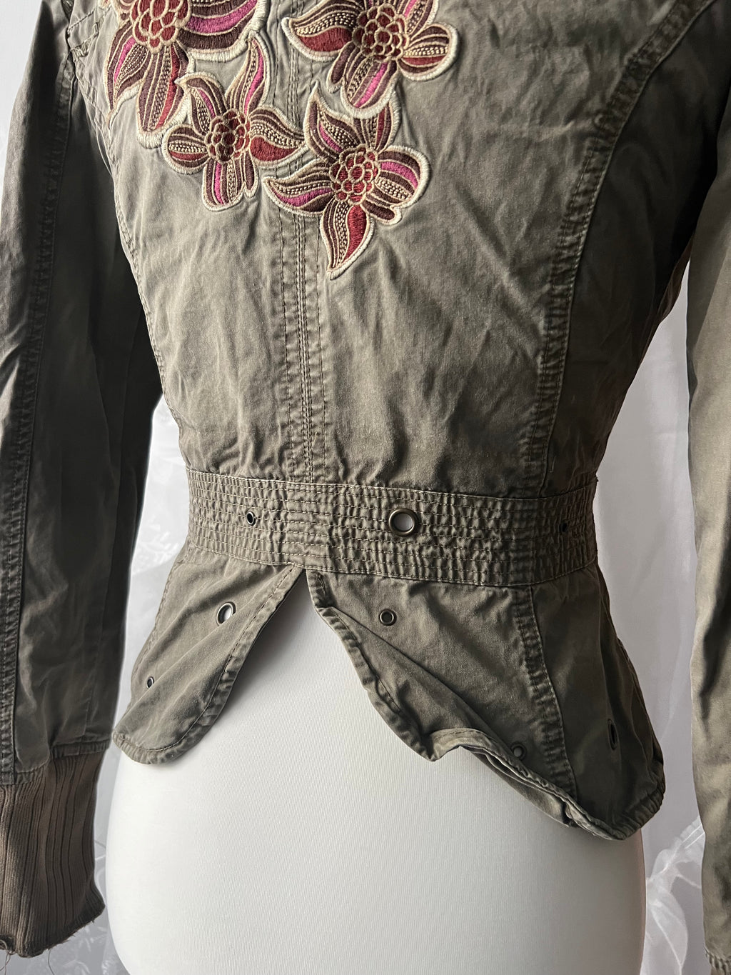 Khaki green jacket with floral embroidery
