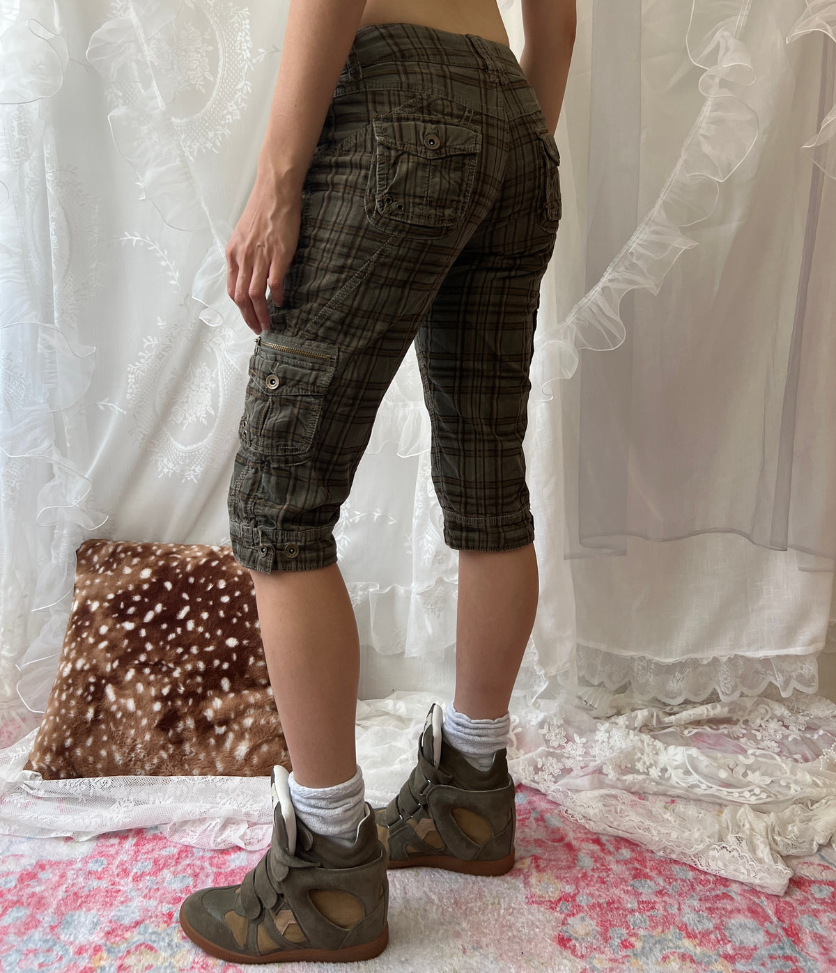 Green khaki plaid cargo capris