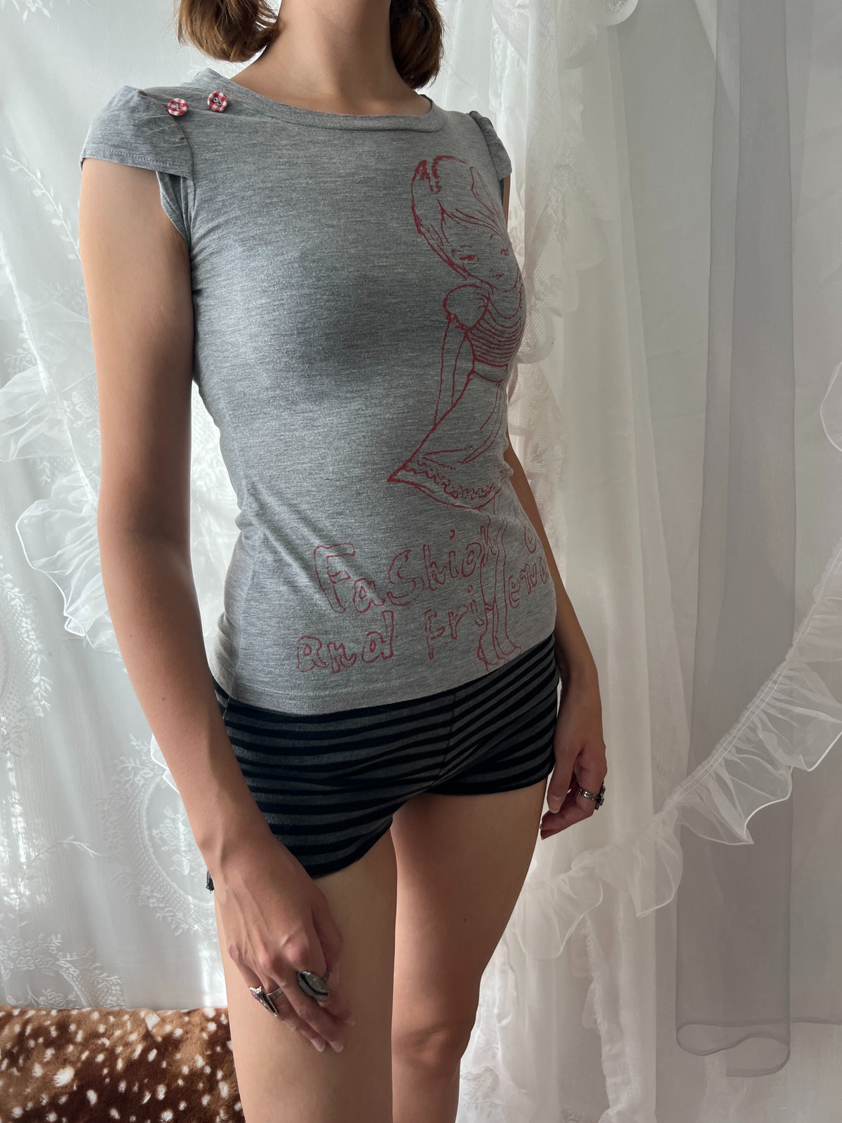 Grey & red graphic tee with button detail
