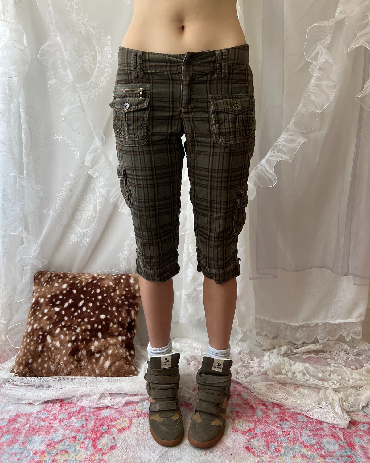 Green khaki plaid cargo capris
