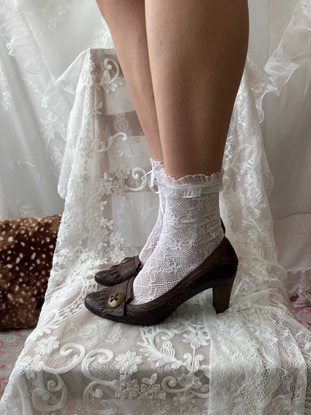 Brown vintage heels with gold buttons