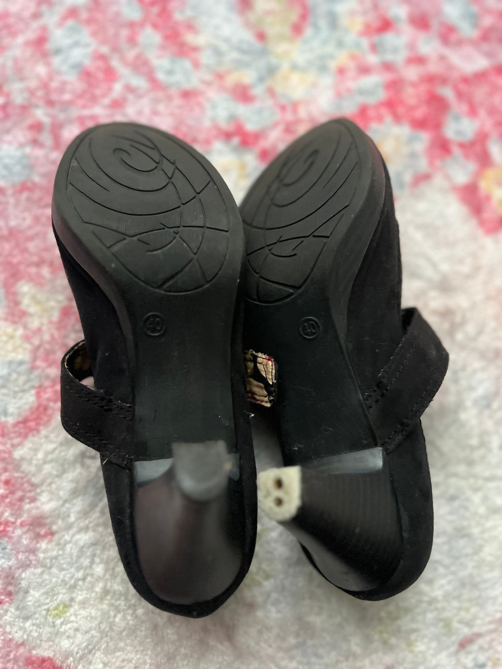 Black mary jane strap heels