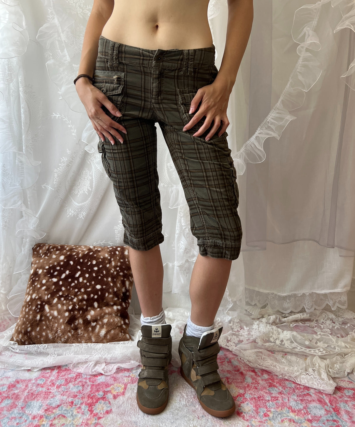 Green khaki plaid cargo capris