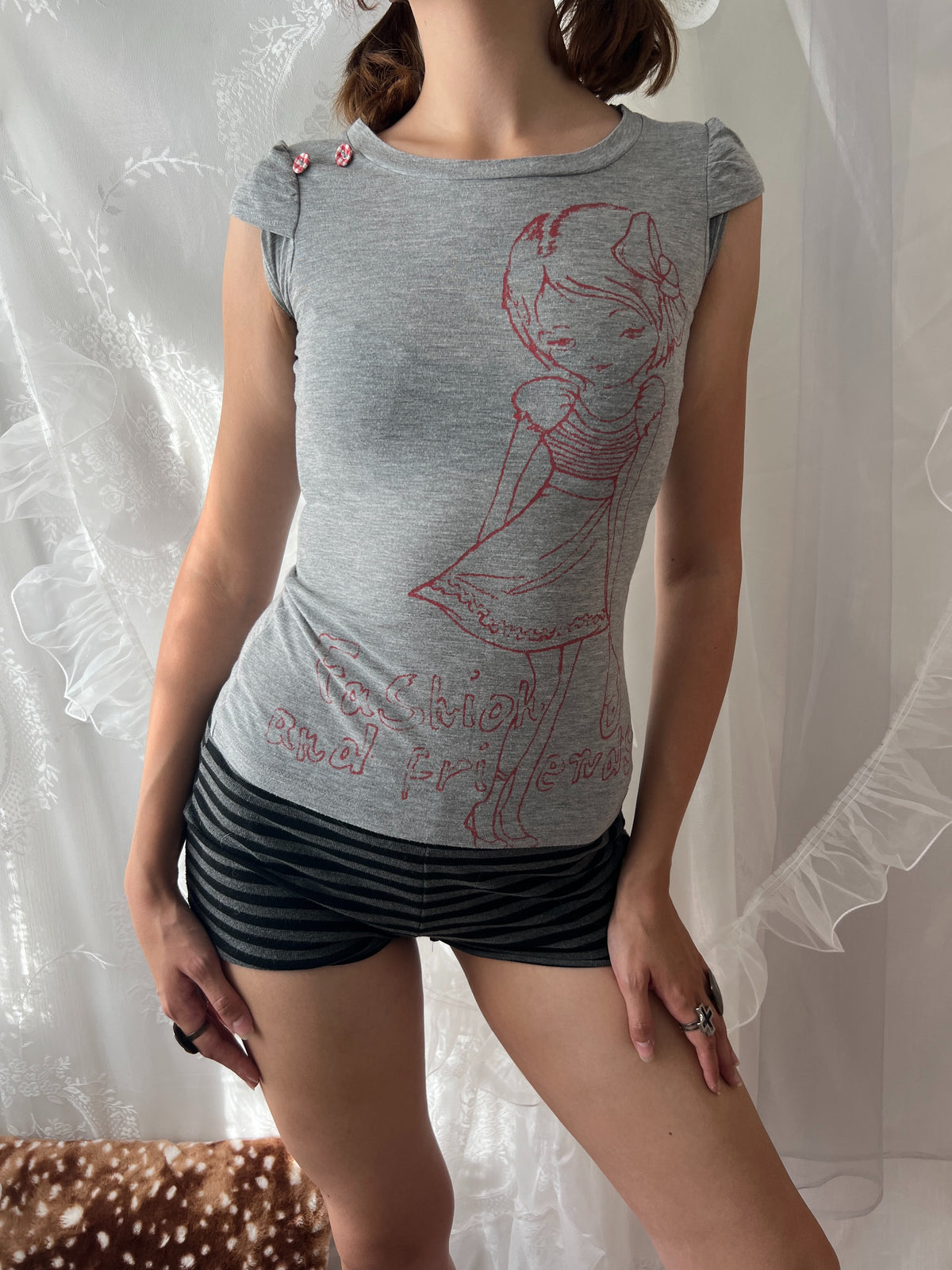 Grey & red graphic tee with button detail