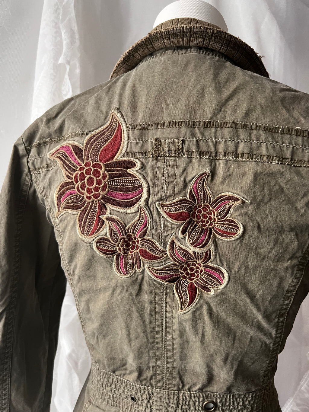 Khaki green jacket with floral embroidery