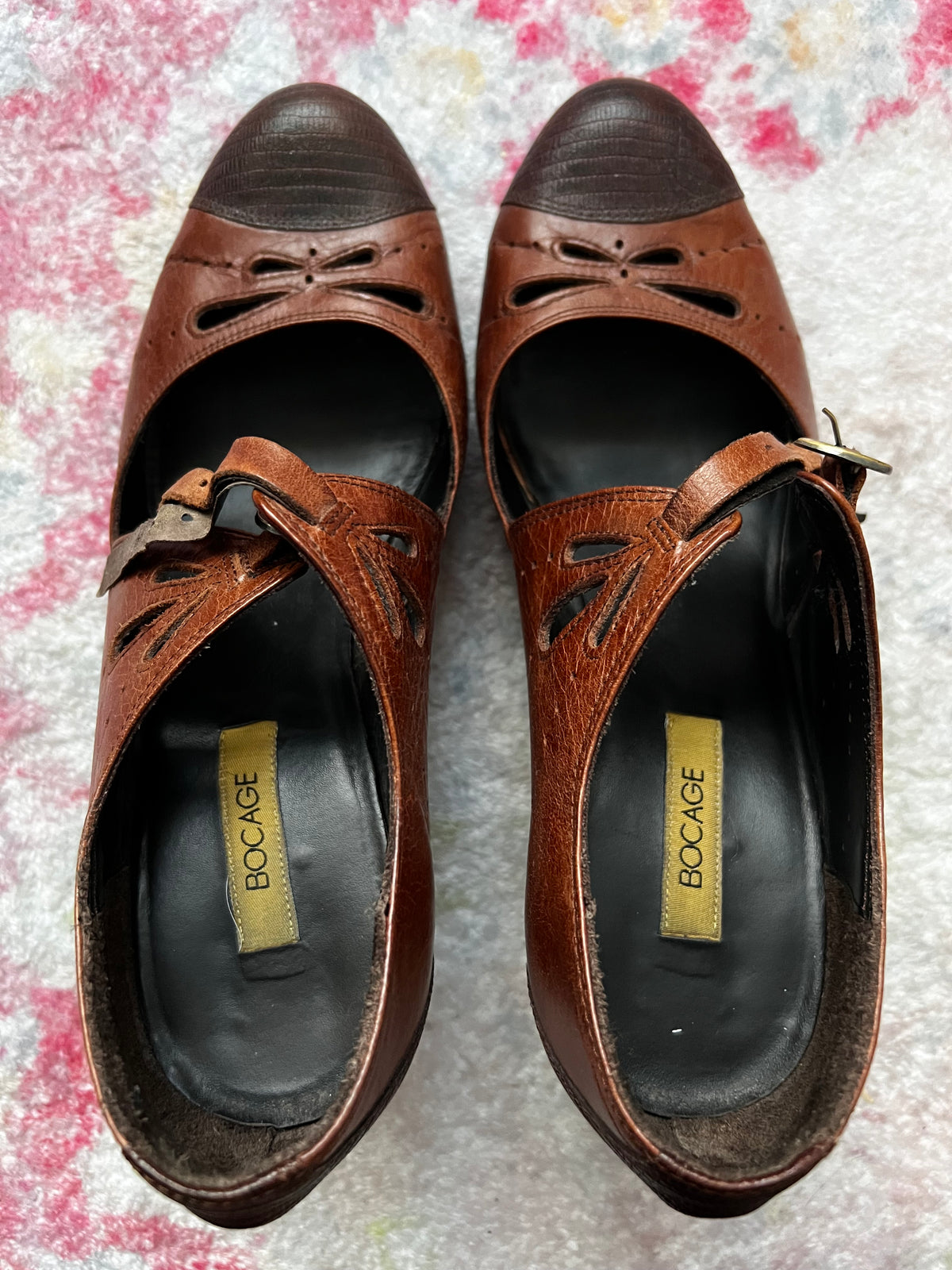 Vintage brown strap heels