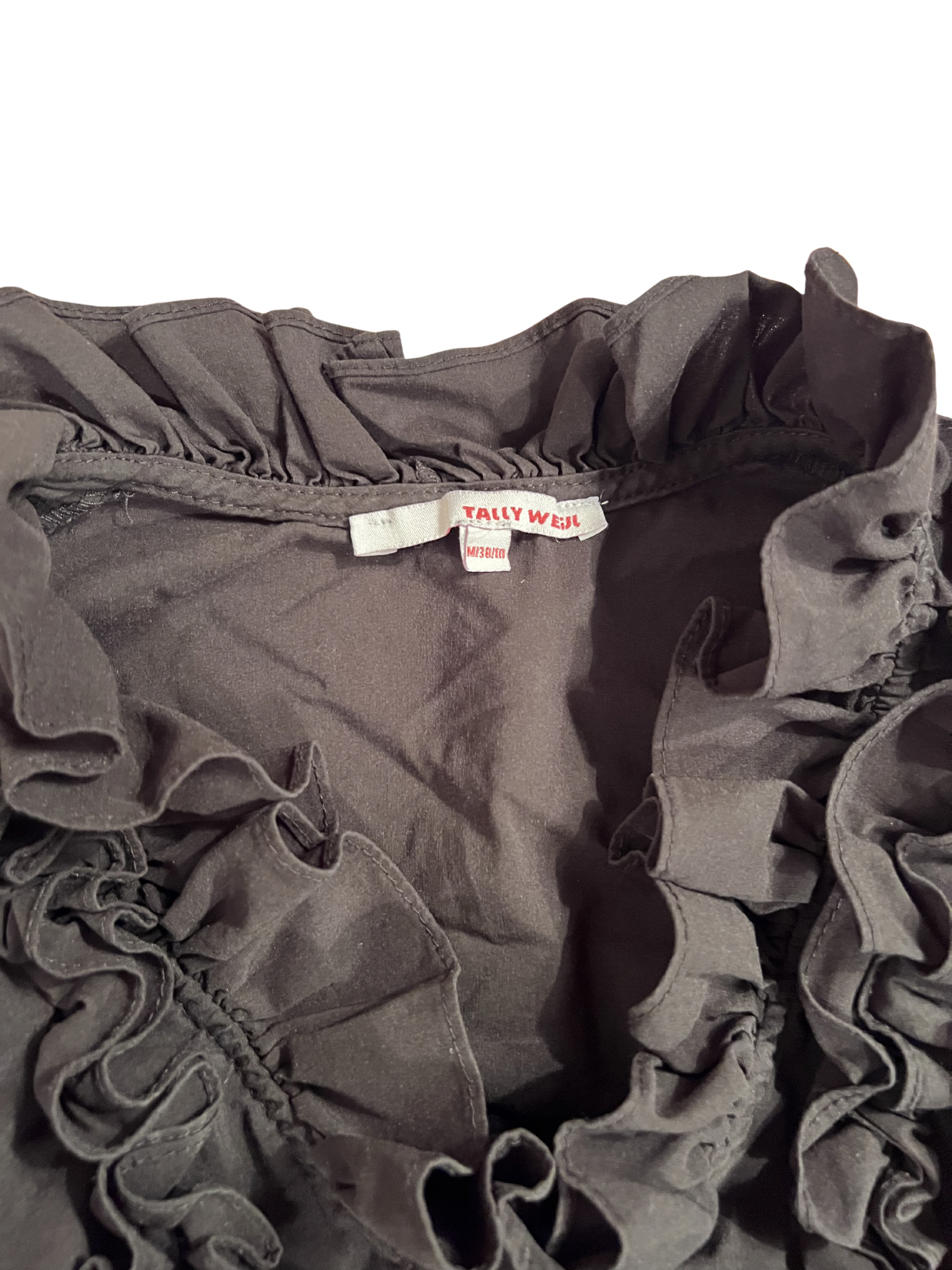 BLACK FITTED RUFFLED BLOUSE